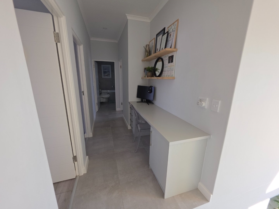 4 Bedroom Property for Sale in Sandown Western Cape